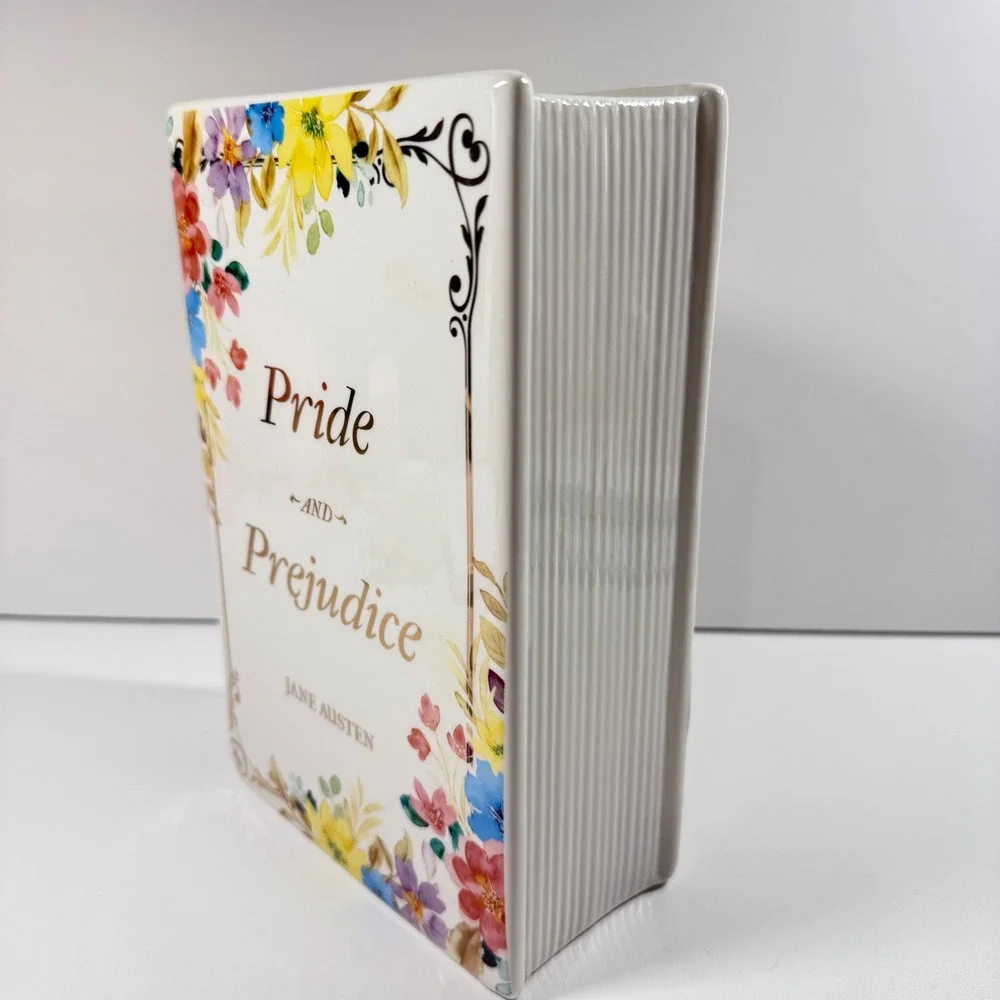 OneDesign Home Pride & Prejudice Jane Austen Ceramic Book Vase Floral White NEW